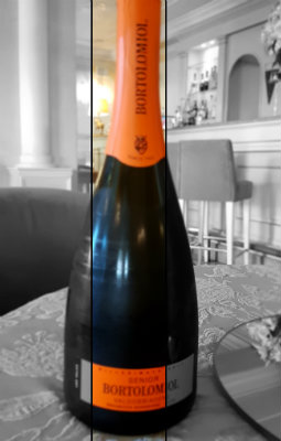 BOTTLE OF QUALITY ITALIAN SPARKLING WINE "PROSECCO EXTRA DRY DOCG"